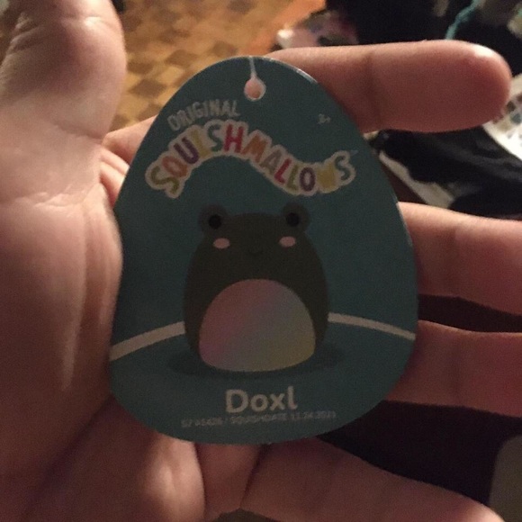 7 inch doxl the frog squishmallow , has bio & butt tag - Picture 4 of 4